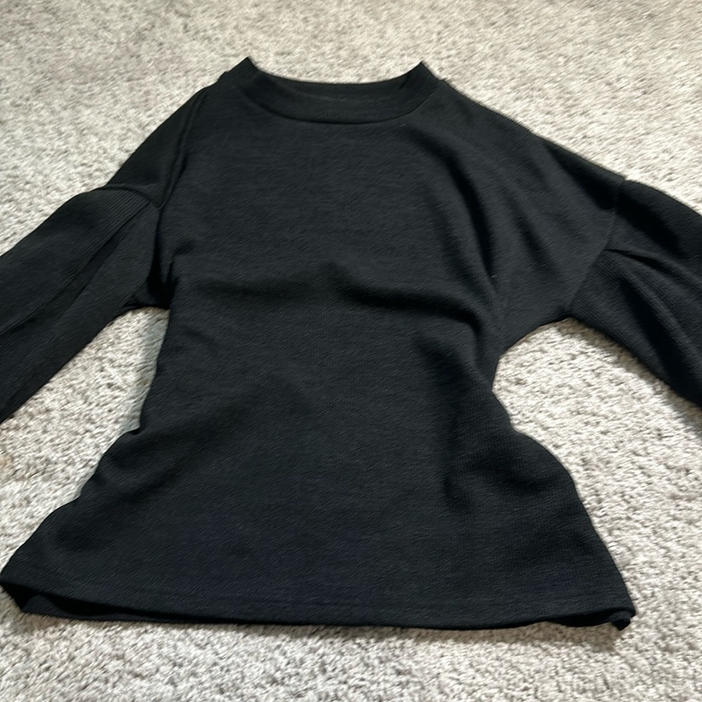 black textured sweatshirt